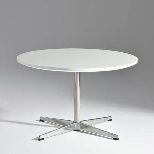 Replica Coffee Table by Arne Jacobsen