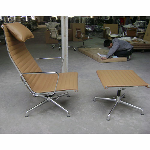 Replica Aluminum Executive Lounge Chair by Eames